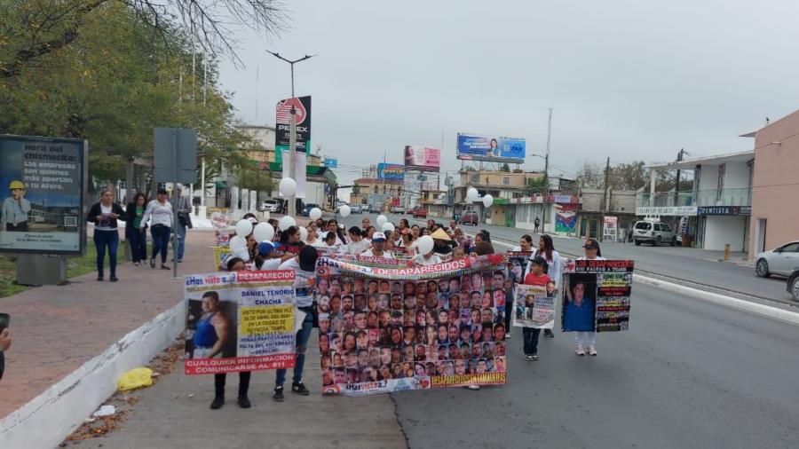 Exigen justicia para sus desaparecidos en Navidad