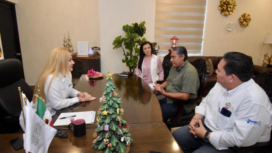Recibe Alcaldesa de Altamira donación de aparatos funcionales 