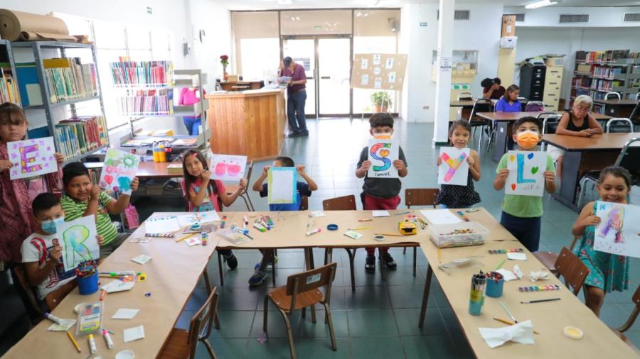 Realizan actividades en las bibliotecas locales para promover en niños el hábito por la lectura
