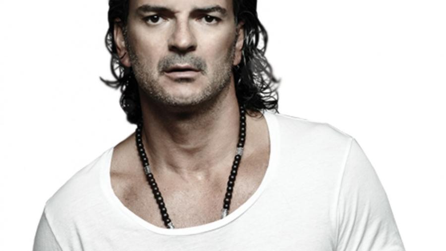 Ricardo Arjona recibirá Billboard latino por su trayectoria musical