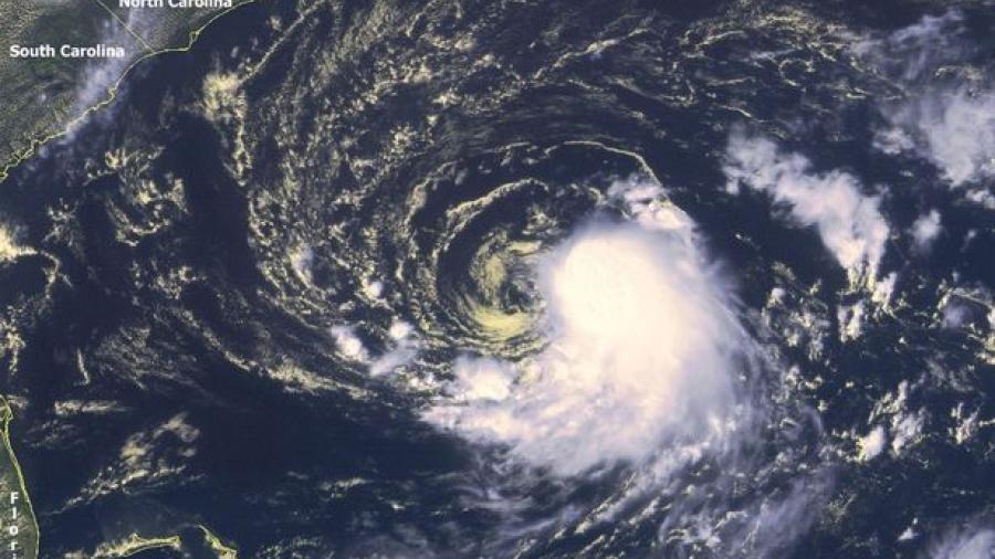 “Florence” amenaza con convertirse de nuevo en huracán