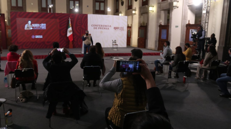 Anuncia AMLO que destinará 25% del presupuesto de publicidad para Seguridad Social a periodistas