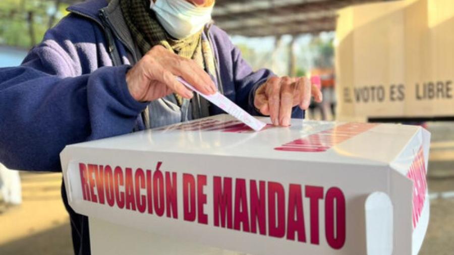 Morena frena discusión sobre empalme de revocación con elecciones