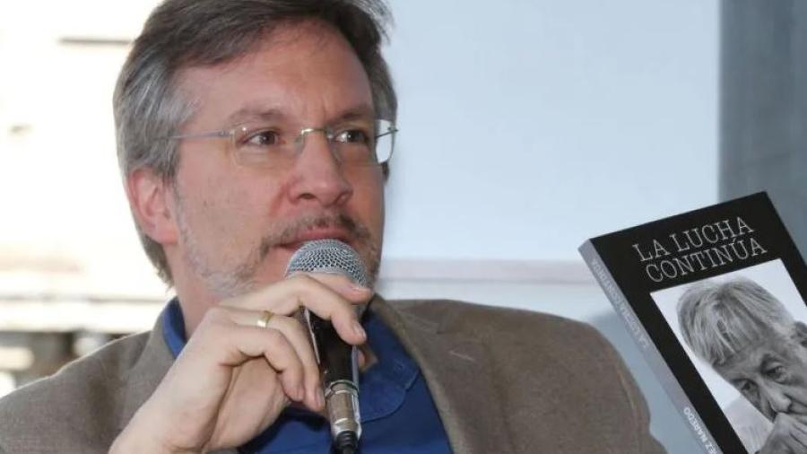 CNDH exhorta a John Ackerman a respetar los derechos de los periodistas