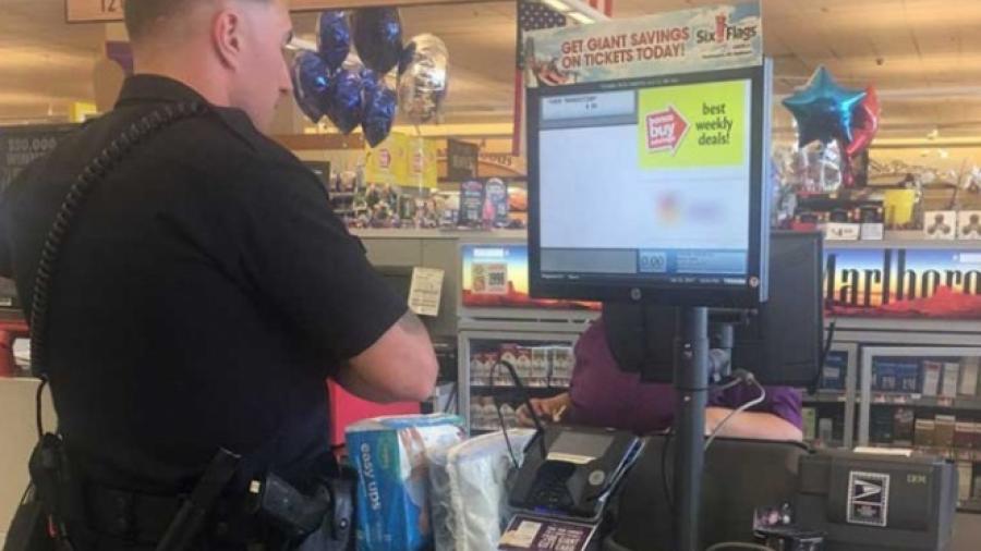 Policía compra pañales que intento robar una mujer 