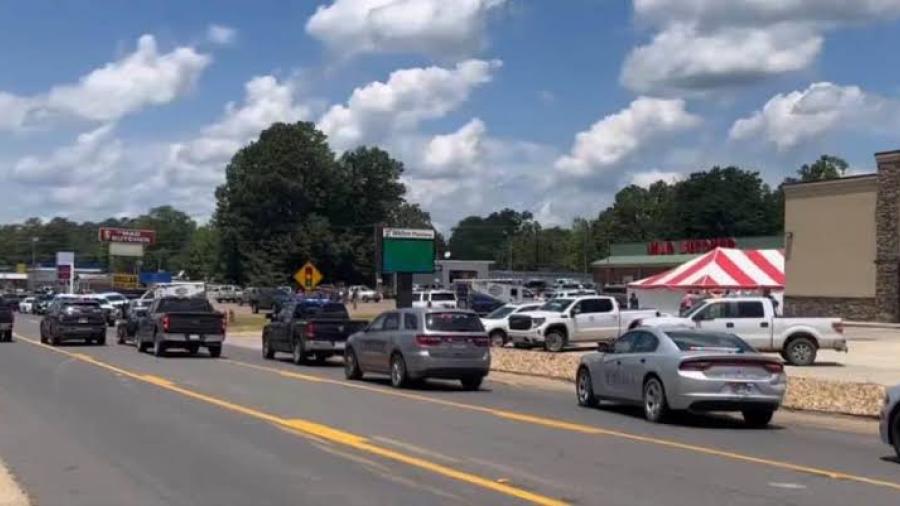 Tiroteo en tienda de Arkansas deja 3 muertos