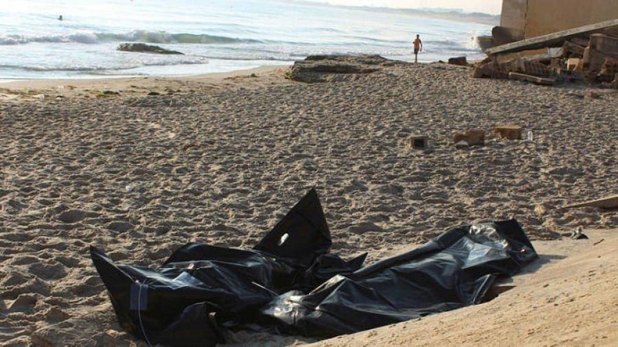 Recuperan 62 cadáveres de naufragio en costas libias