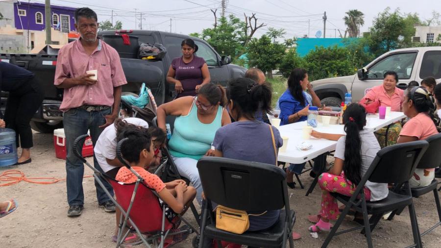 Alimentan a familia de bajos recursos