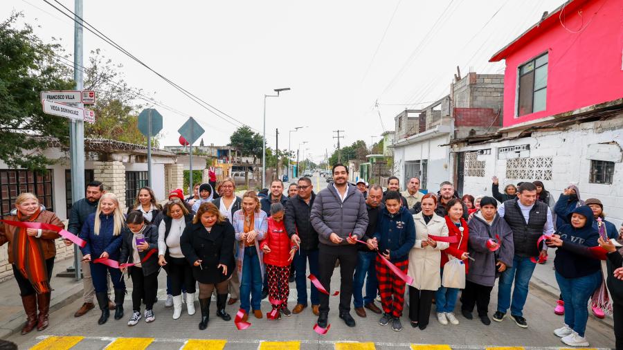 Inauguraron habitantes de la Américo Villarreal obra por más de 7.3 MDP con Carlos Peña Ortiz