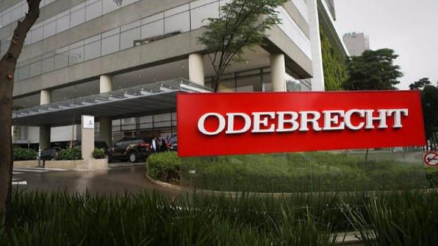 Ecuador ordena suspender contratos con brasileña Odebrecht