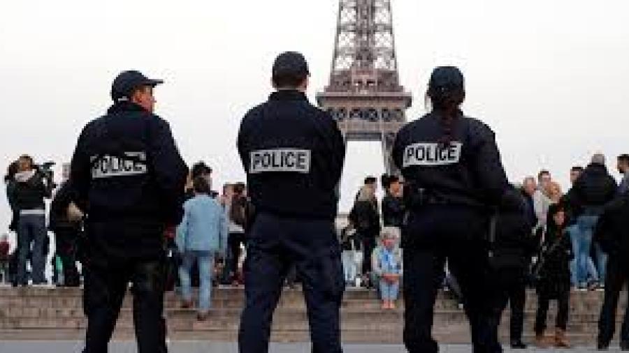 Detienen a sospechosos de planear atentar contra policía francesa