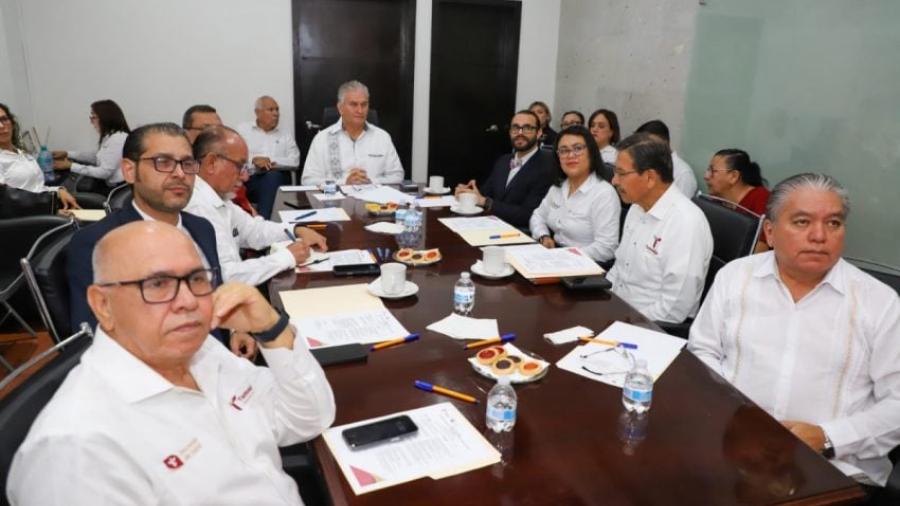 Presenta secretario de Salud estrategia de prevención para salud mental