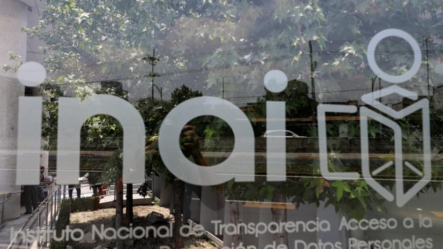 INAI se dijo atento ante posible denuncia de Loret de Mola a AMLO por difundir datos personales