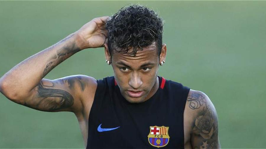 Neymar pasará reconocimiento médico con el PSG 