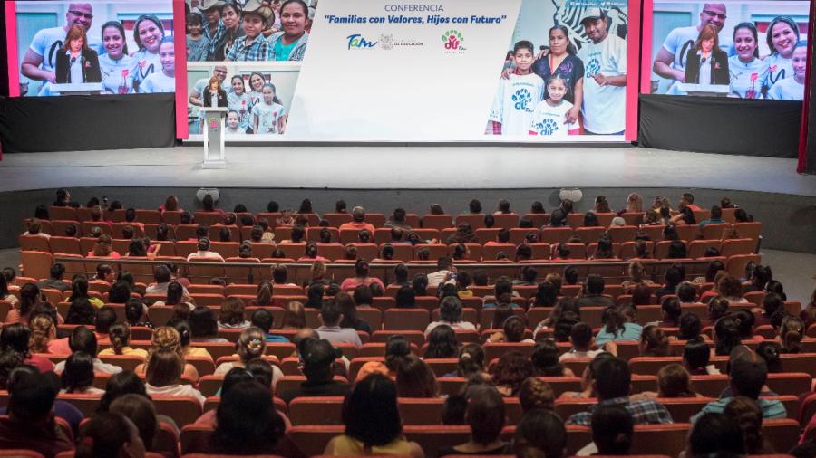 Inicia ciclo de conferencias “Familias con Valores, Hijos con Futuro”