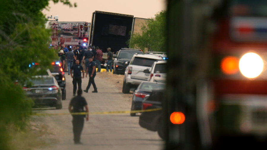 Confirma SRE 26 mexicanos muertos en trailer de Texas
