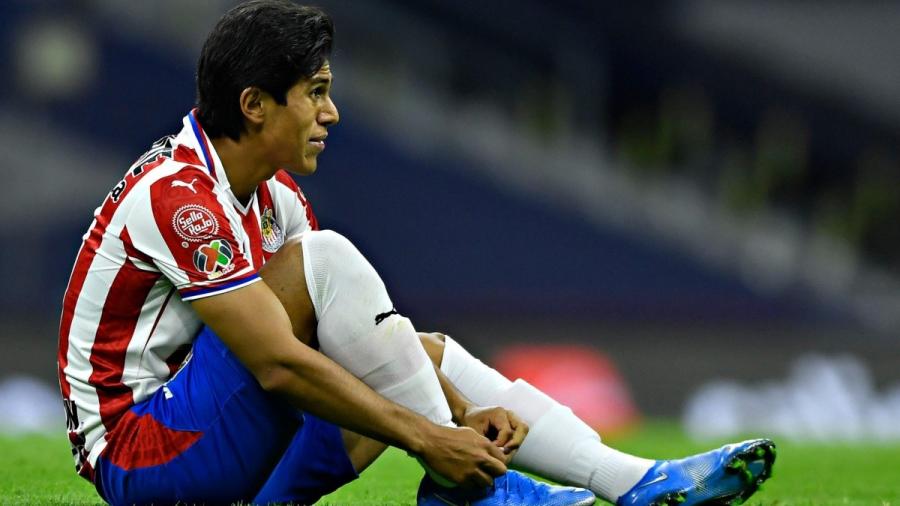 Chivas no contará con José Juan Macías ante Cruz Azul