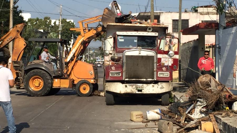 Ponen en marcha jornada de limpieza 