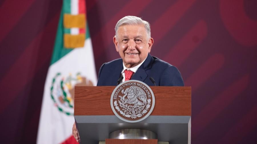 Celebra AMLO fortalecimiento del peso ante el dólar: “estoy muy contento”