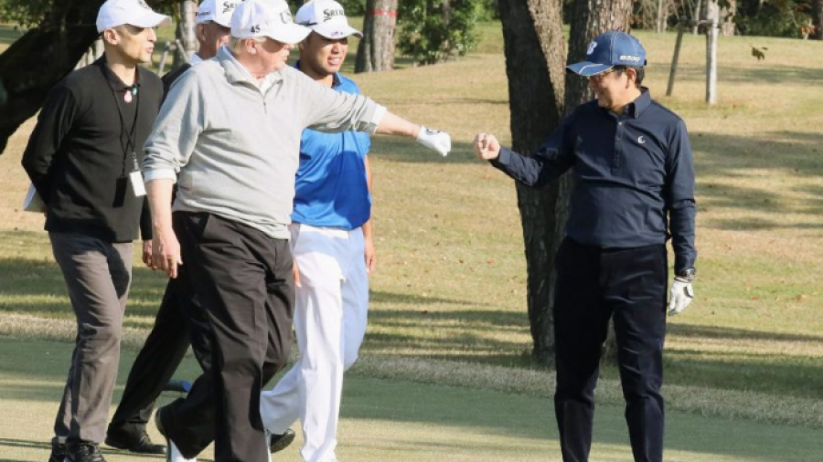 Problema de Corea del Norte debatido en juego de golf