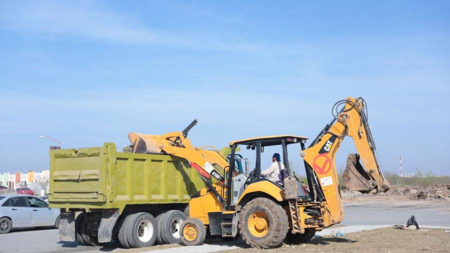 Gobierno Municipal elimina tiradero clandestino en Valles de An&aacute;huac