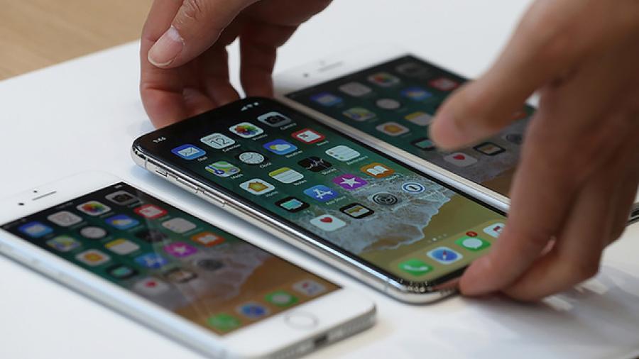 Apple lanzaría tres iPhone a bajo precio