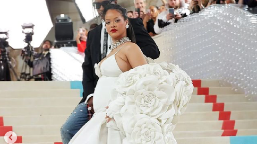 Rihanna se convierte en mamá por segunda vez