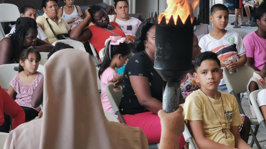 Cruza por Reynosa antorcha Guadalupana con destino a Nueva York