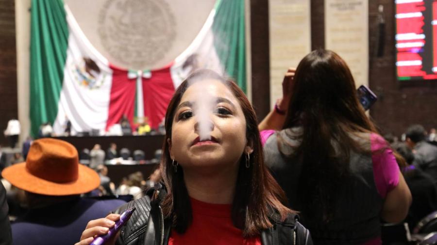 Diputados aprueban prohibición constitucional el uso de vapeadores y fentanilo 