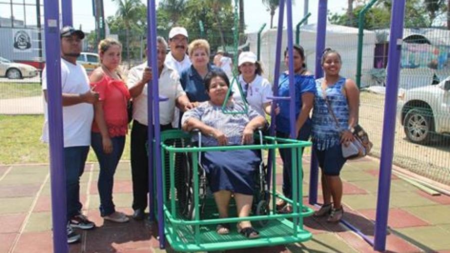 Supervisa DIF Tampico la rehabilitación de juegos incluyentes