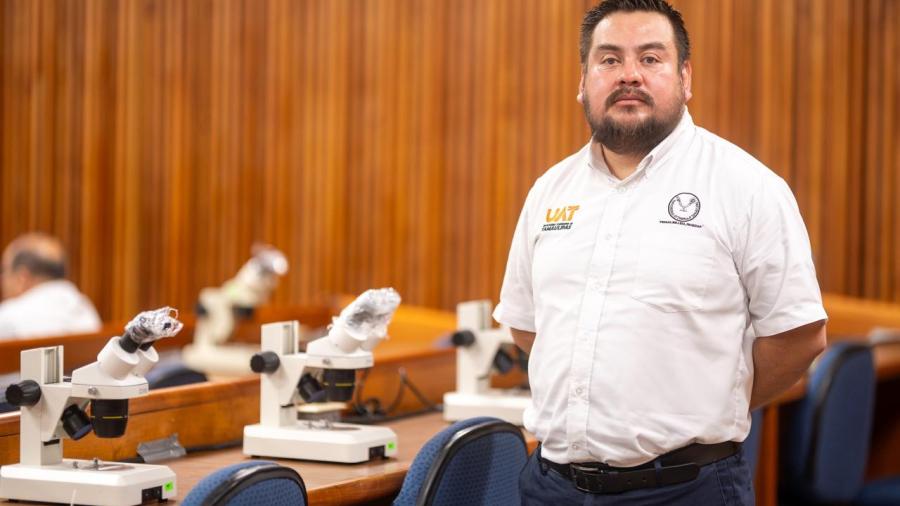 Estudia la UAT nuevos métodos de combate a la garrapata