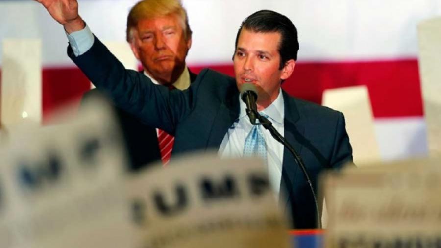 Trump vuelve a cambiar versión de reunión en Torre Trump