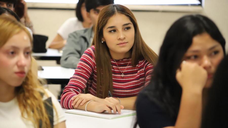 Beneficiarán Becas Choices de Corning a alumnas de la UTTN