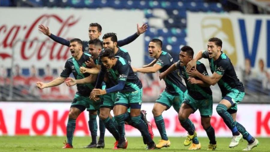 ¡Rompe quinielas! Puebla elimina a Rayados en penales y clasifica a la liguilla 