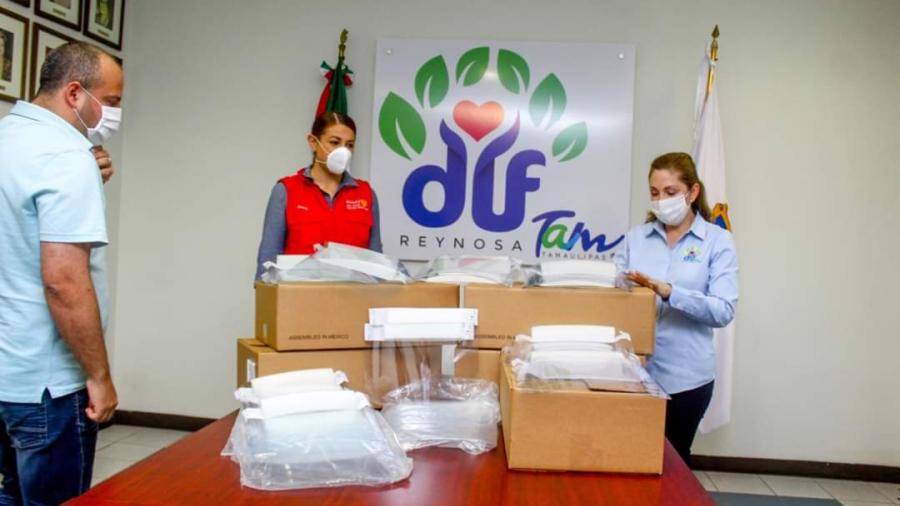 Recibe DIF Reynosa donación de caretas