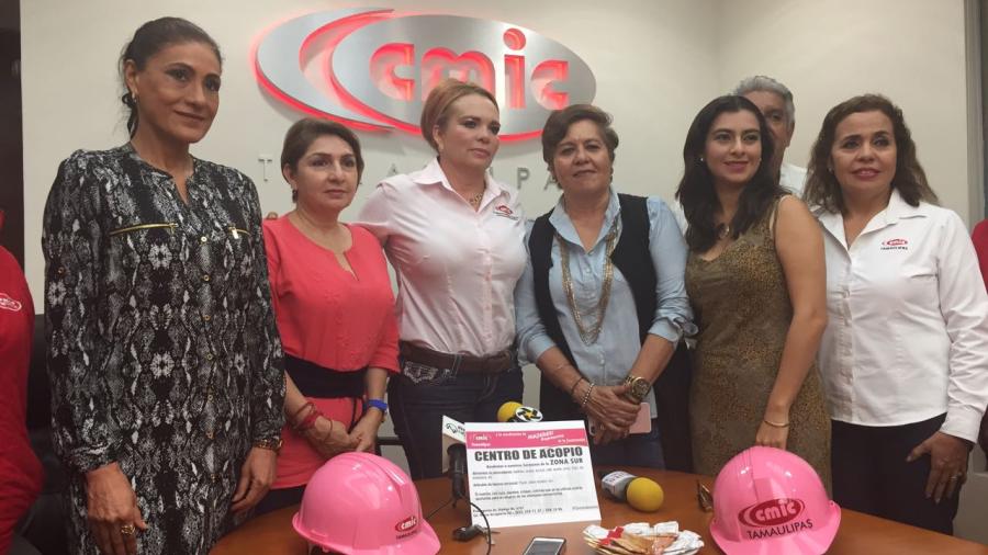 Mujeres constructoras abren centro de acopio para damnifcados por las lluvias