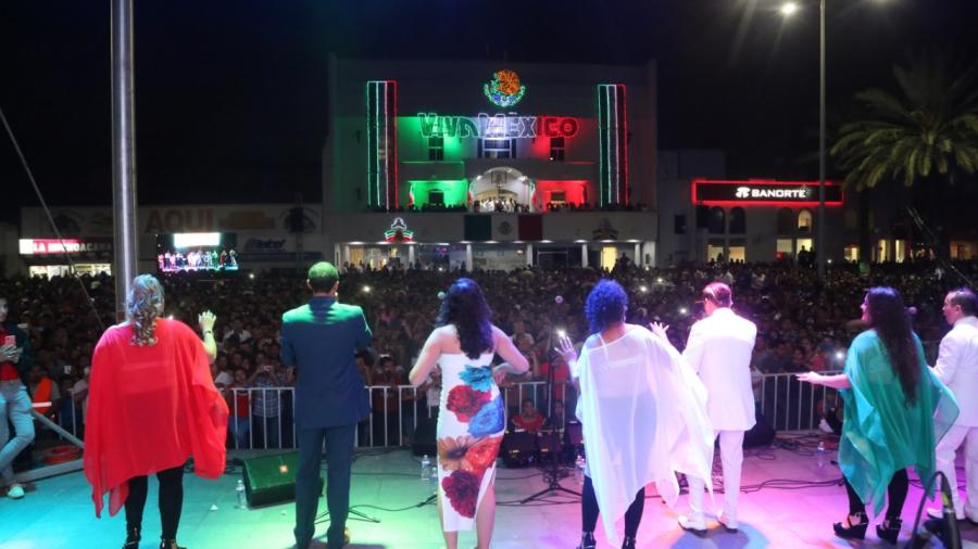 Festejan con Maki 16 mil corazones nacionalistas