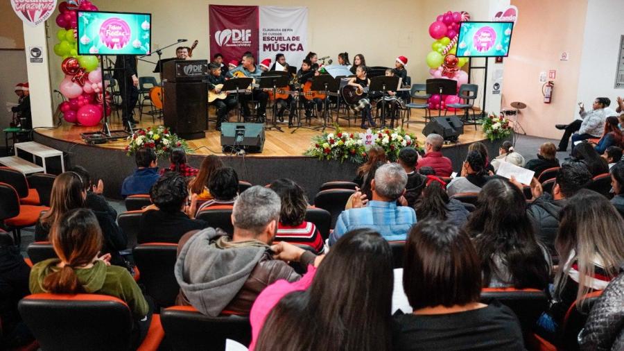 Resuena temporada navideña en Escuela de Música del Sistema DIF de Nuevo Laredo con festival de fin de cursos