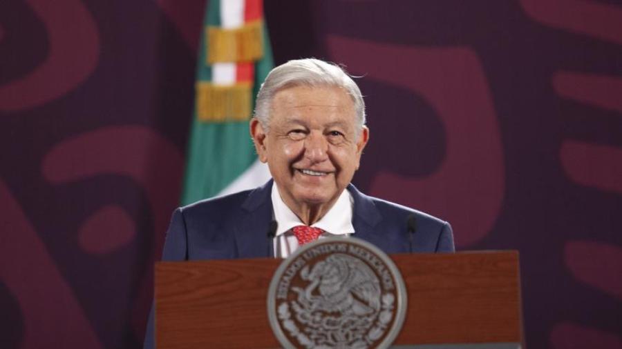 AMLO festeja la aprobación de la Reforma al Poder Judicial y niega acuerdo con Yunes 