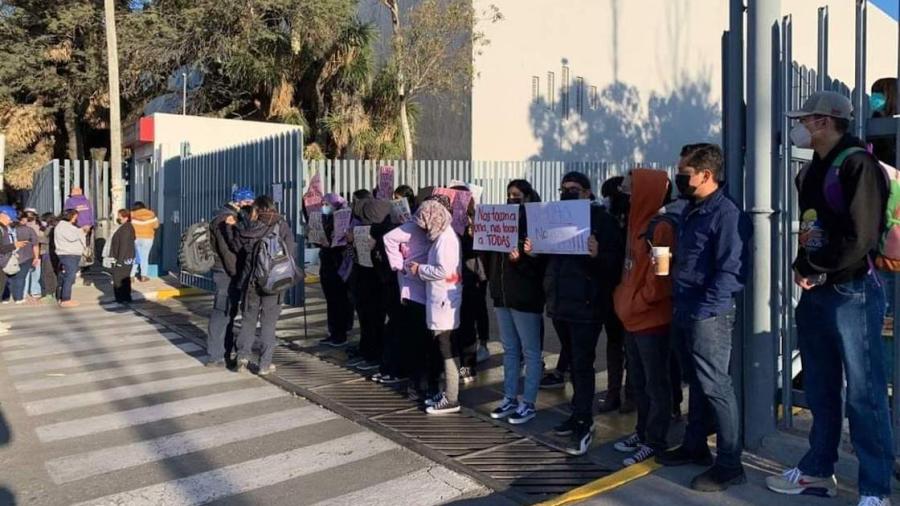 UAT de Querétaro entra en paro por acoso y violencia