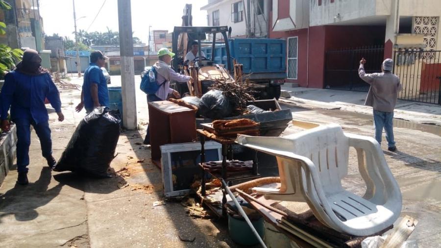 Realizan jornada de limpieza en la colonia Tolteca