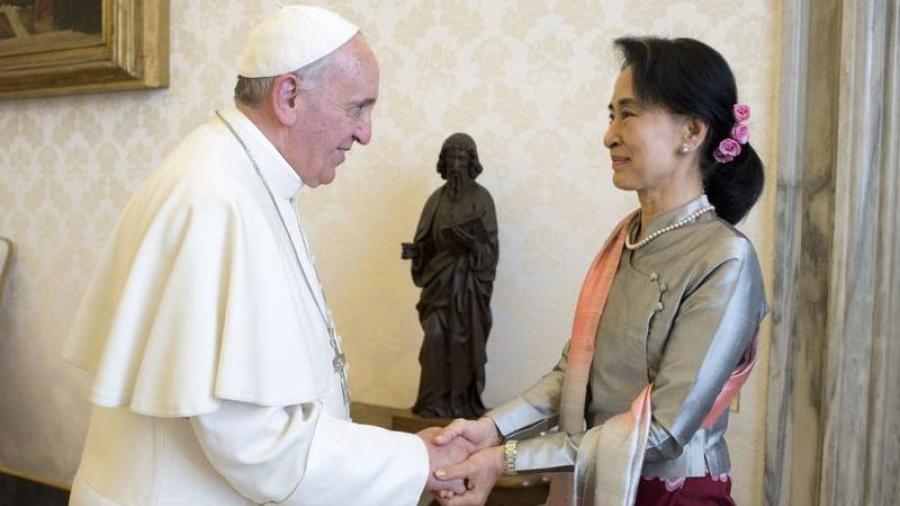 Papa Francisco recibirá a la premio Nobel Aung San Suu Kyi