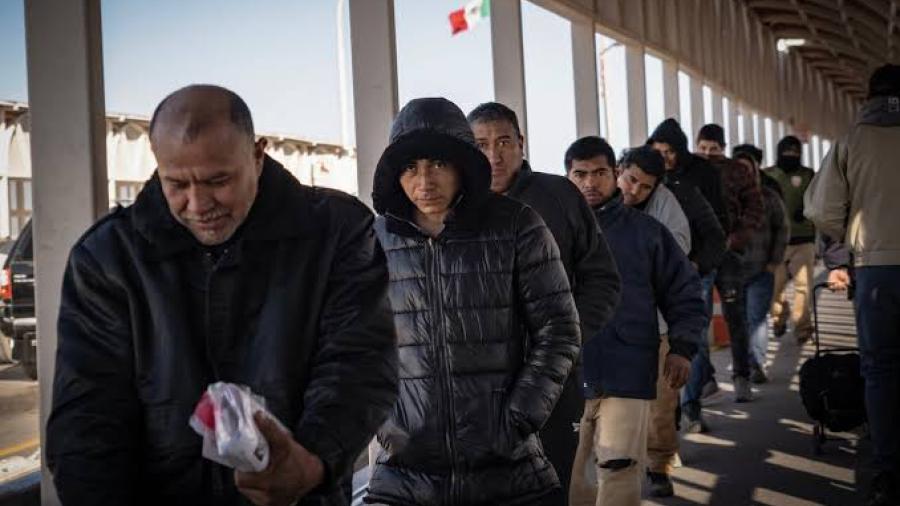 Más de millón y medio de migrantes se han deportado voluntariamente de EU