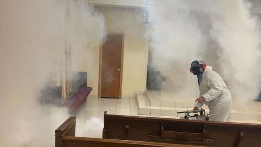 Reanudan los trabajos de desinfección de iglesias y templos por pandemia COVID-19
