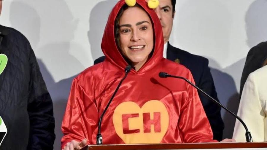 Vestida de Chapulín Colorado, diputada del PRI propone “Ley Antichapulín”