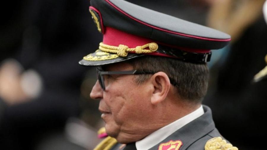 Fuerzas Armadas y Policía bolivianas piden a Evo Morales renunciar