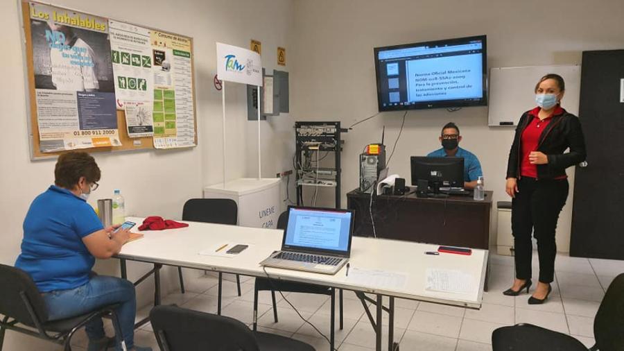 Capacitan a personal de salud sobre trastornos mentales 