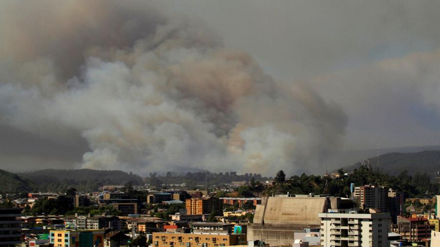 Colombia ofrece a Chile apoyo para combatir incendios forestales