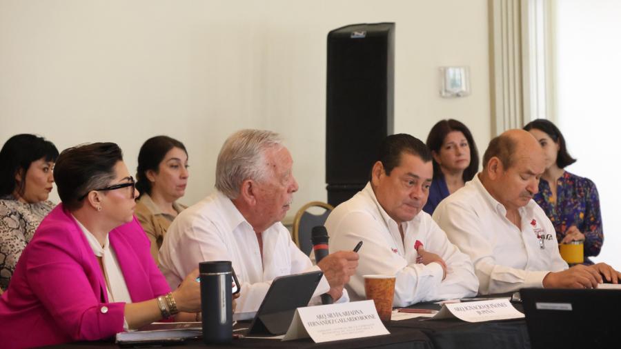 Ratifican ambos Laredos compromiso con la salud pública en foro binacional