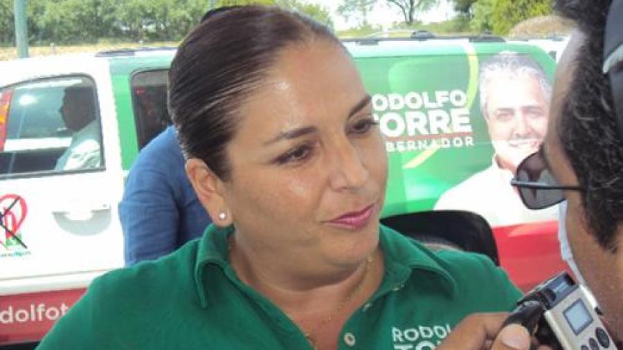 Podría esposa de Rodolfo Torre incursionar en la política